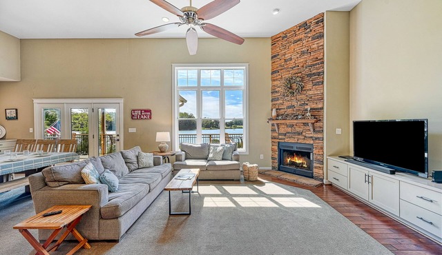 Lakefront Escape w/Dock, Firepit & Sunset Views