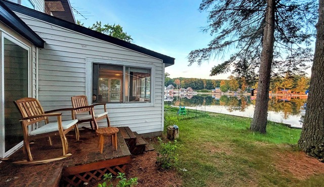 Lakefront Family-Friendly Hideaway by Hygge Homes