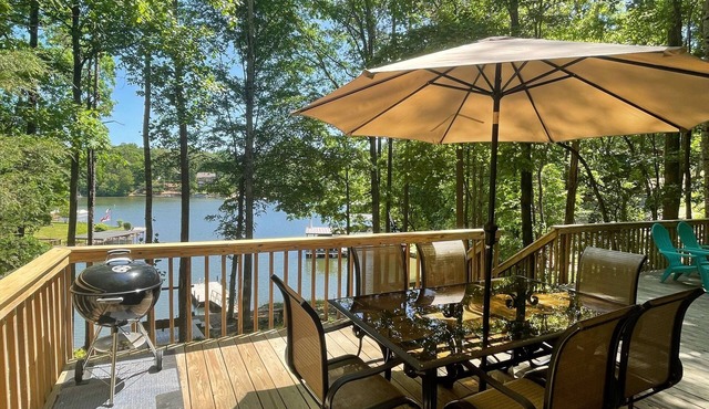 Lakefront Family Getaway on Lake Keowee - June ‘23 NEW DOCK!