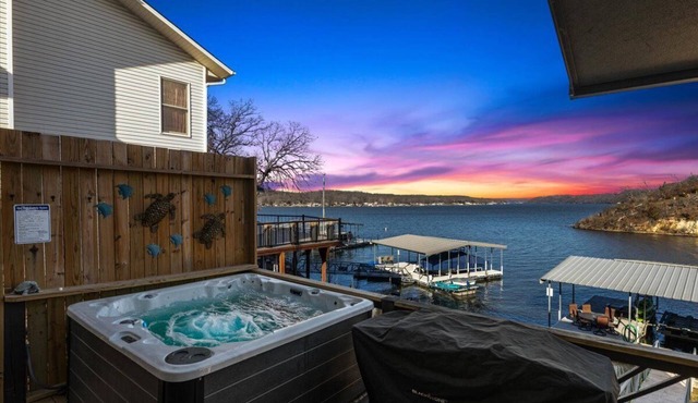 Lakefront Family Retreat w/Views, Boat Slip