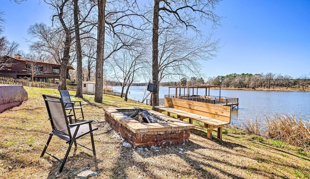 Lakefront Fort Towson Home: Private Dock & 3 Decks