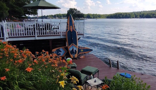 Lakefront Four Seasons Home ~ Magnificent Views > Swim.Ski.Golf.Hike .RELAX.!