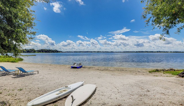Lakefront Frostproof Vacation Rental w/Beach!