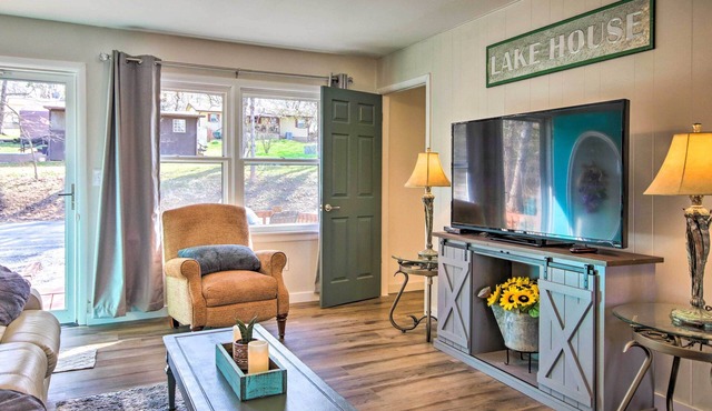 Lakefront Gem w/Screened Porch + Game Room!