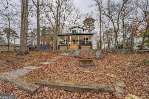 Lakefront Getaway on Jackson Lake - 3BR-2BA-Hottub