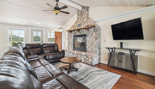 Lakefront Gladwin Vacation Rental w/Deck & Dock!