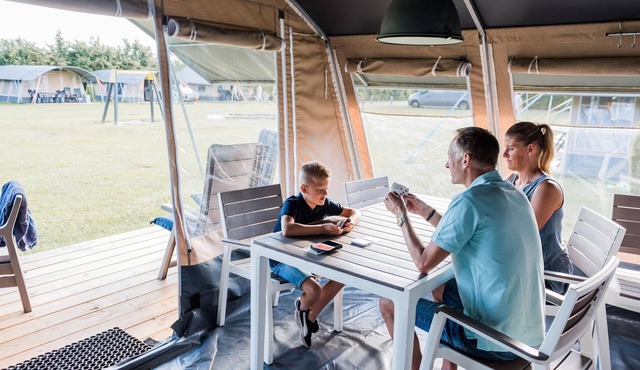 Lakefront Glamping w/Pets