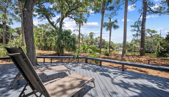 Lakefront, Golf Cart Included, Amenity Cards Available - 128 Sea Otter