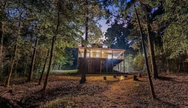 Lakefront Hartwell Home Private Dock + Sleeps 15