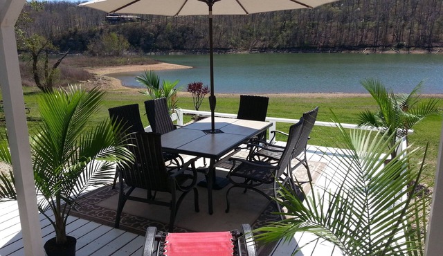 Lakefront has Spectacular View plus Easy Access!