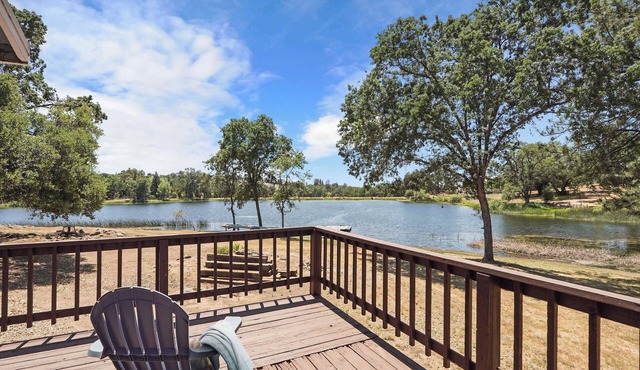 Lakefront Haven+GameRoom+Canoe with Stunning Views