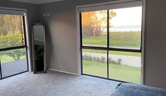 Lakefront Holiday Home