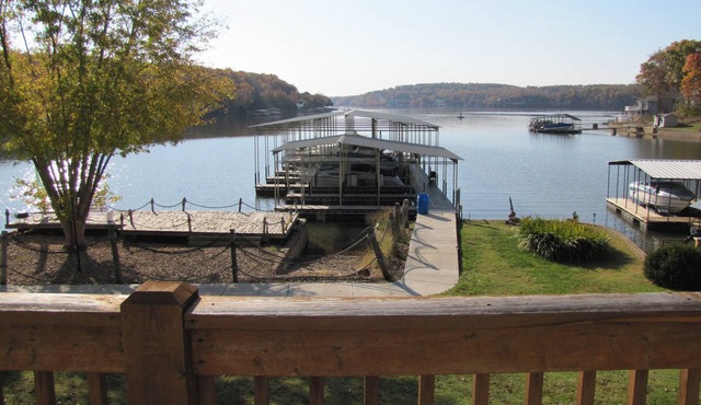 Lakefront Home at Captain Ron's #62