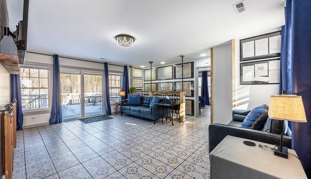Lakefront Home in Madison near SNP, Wineries, Breweries, and Venues