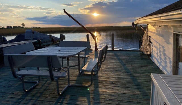 Lakefront Home near N Channel, 40’ Seawall and Parking for 3 Trucks - Trailers