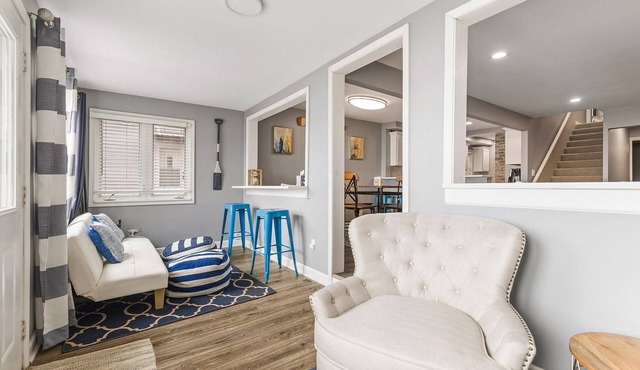 Lakefront Home on Fox Lake, IL under 90 minutes from Chicago!