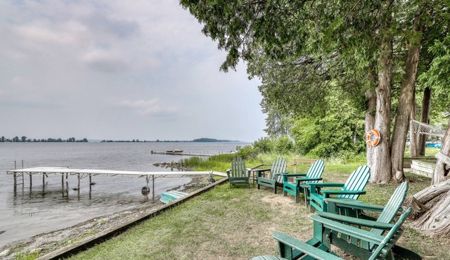 Lakefront Home on Lake Champlain with fireplace & screened porch!