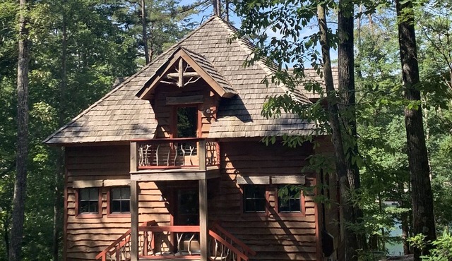 Lakefront Home on Private Cove in Desirable Upper Lake Keowee Location