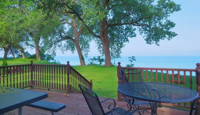 Lakefront home, perfect getaway