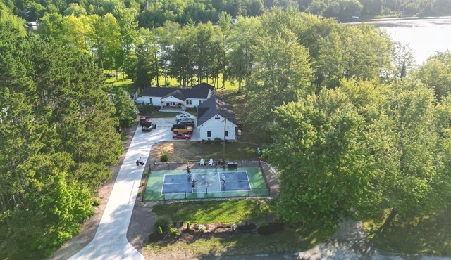 ~ Lakefront Home + Private Pickleball Court ~
