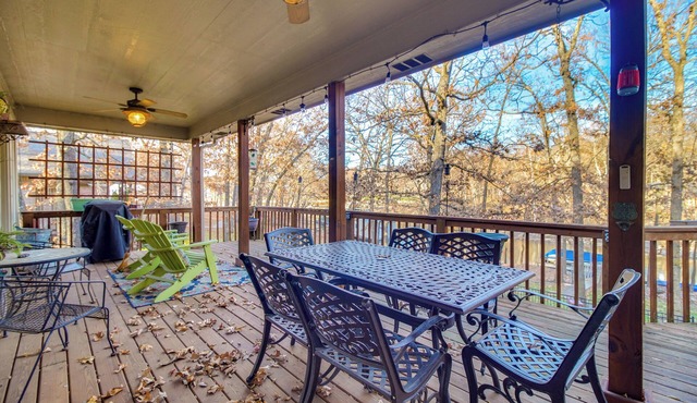 Lakefront Home w/Furnished Deck in Grove!