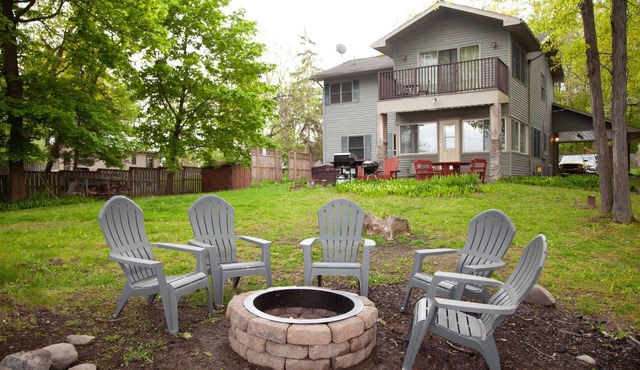 Lakefront home w/Hot Tub, Kayaks, & Game Room