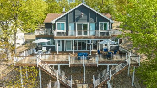 Lakefront Home w/Private Dock, Slip, Kayaks & Paddleboards at the 7mm