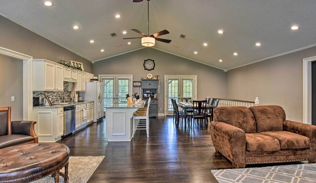 Lakefront Home w/Private Dock in Hot Springs!