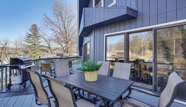 Lakefront Home w/Dock & Decks in Gravois Mills!