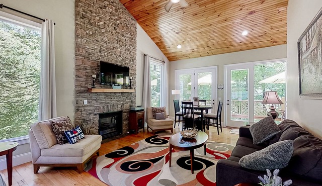 Lakefront home with private dock and boat launch - dog-friendly & central AC