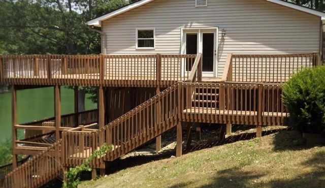 Lakefront Home with Covered Slip and Dock Booking 2026 Season!