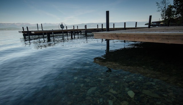 Lakefront Home With Hot Tub, Dock, Great Views From The Living Room & Bedrooms