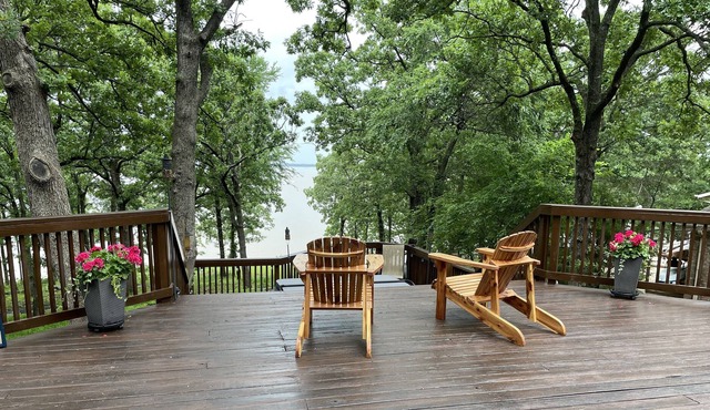 Lakefront home with Hot Tub - Beautiful view at The Longbow