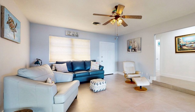 Lakefront Home With Private Hot Tub, Central AC and Beach Access