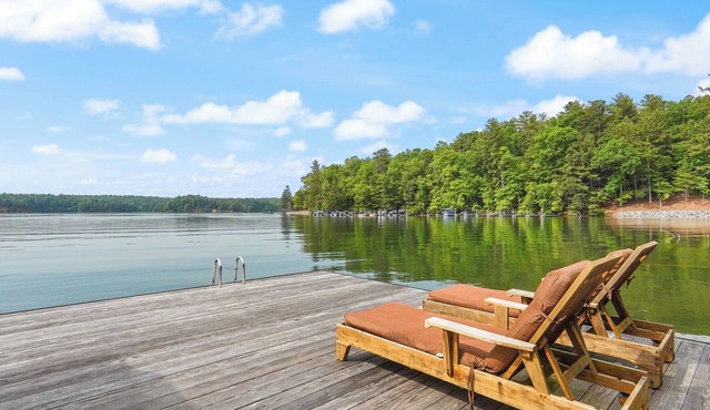 Lakefront home with private dock, gameroom, and hottub across from state parks.