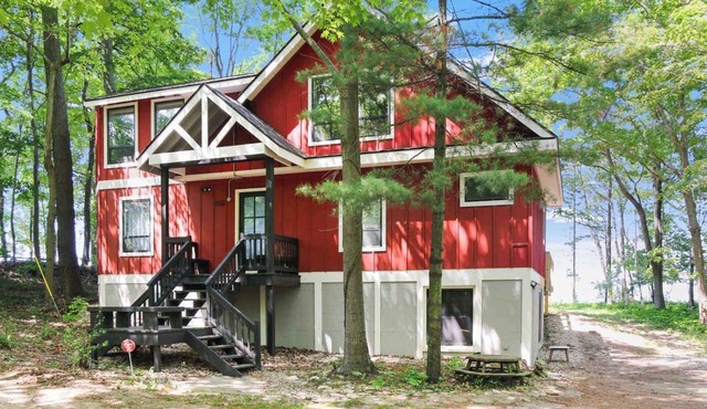 Lakefront | Hot Tub | Fire Pit | Beach Access | Lake Views | Dogs