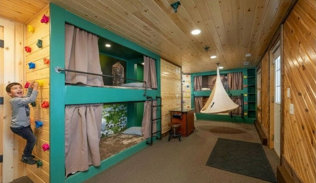Lakefront | Hot Tub | Pontoon | Kids Adventure Space