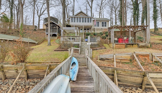 Lakefront, Hot tub, Theater Game w/Private Dock