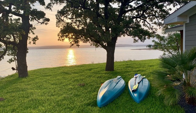 Lakefront! House+Guesthouse+Smoker+Kayaks+Firepit