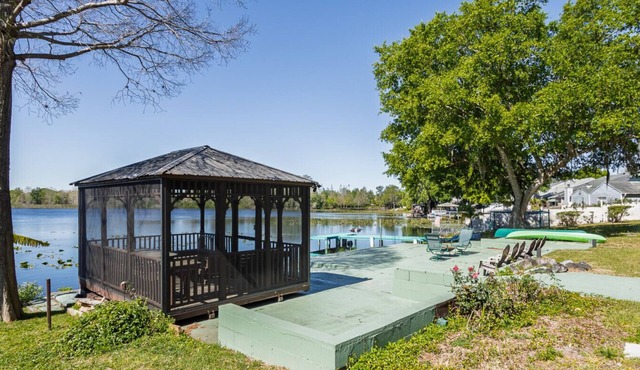 Lakefront House | Kayak | Fish | Grill