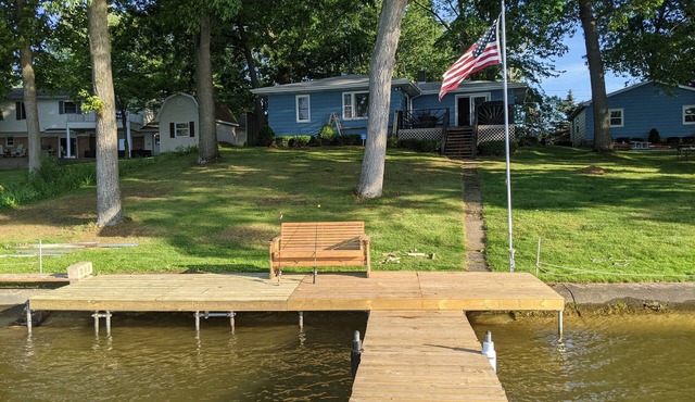 Lakefront house on All Sport Palmer Lake with pier to dock your boat/kayak.
