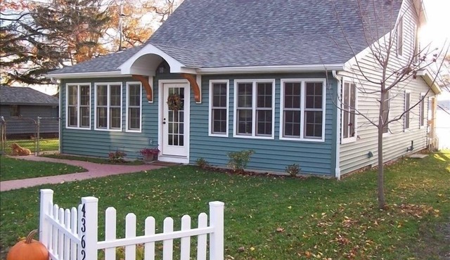 Lakefront House on Seneca Lake