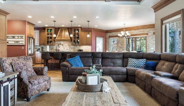 Lakefront in Elite Silverhawk Estates on Island Park Reservoir near Yellowstone