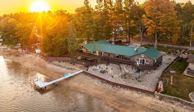 Lakefront, Indoor Pool+Hot Tub, Sandy Beach+Dock+Kayak, Gameroom+Firepit
