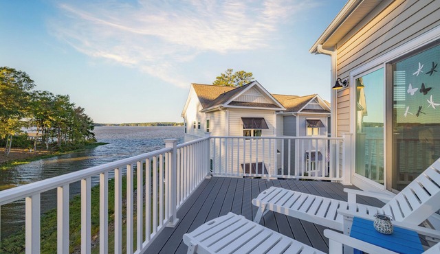 Lakefront/KingBed/FirePit/Arcade/nKayaks/Boat Slip