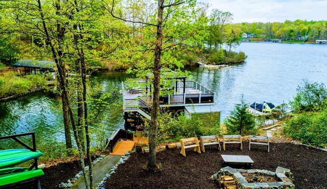 Lakefront Lake Anna Views, Boat Dock, Firepit, Dec