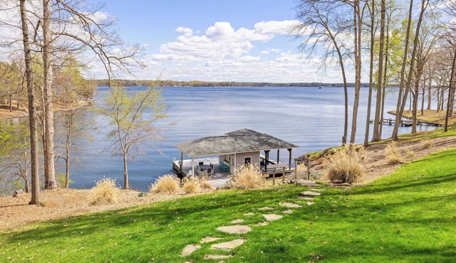 Lakefront Lake Anna with Views, Dock, Fire Pit