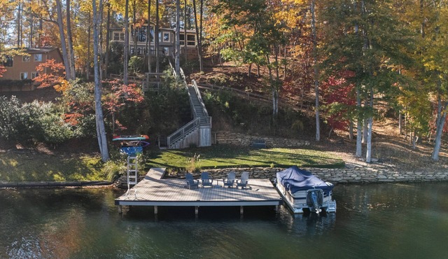 Lakefront Lake Arrowhead Home w/hot tub