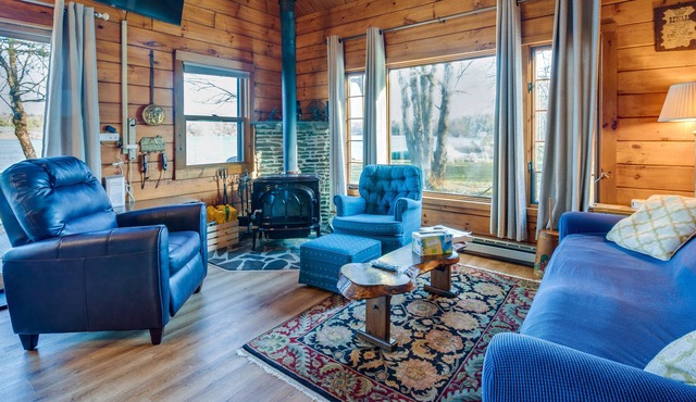 Lakefront Lakewood Log Cabin w/ Deck & Grill!