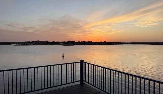 Lakefront Landing On The KOA
